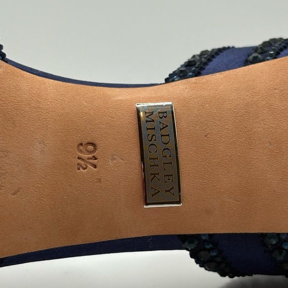 Badgley Mischka Blue Heels Elegant Design - Picture 6 of 7